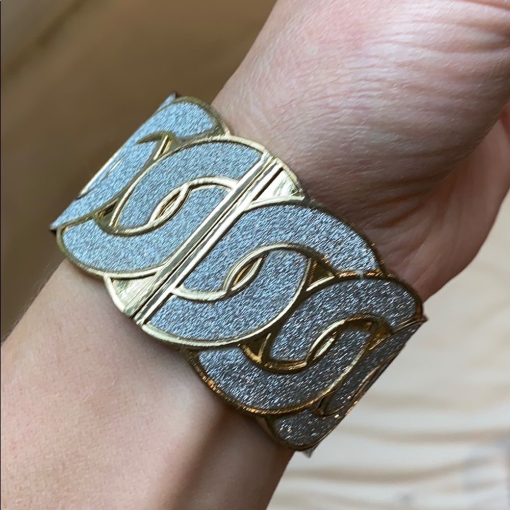 STATEMENT BRACELET✨ - Picture 3 of 7